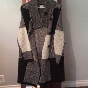 Sweater coat - black & white color block